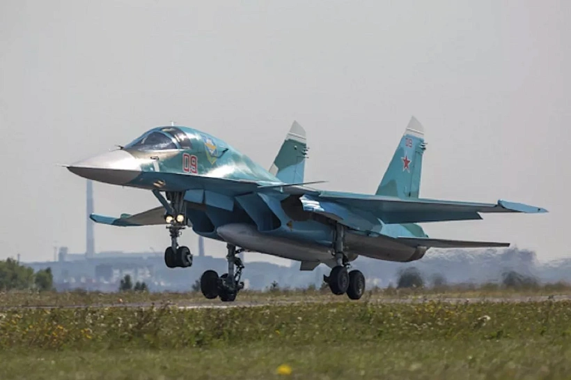 ВС РФ поразили резервуары с ГСМ в порту Одессы и судно с военным грузом