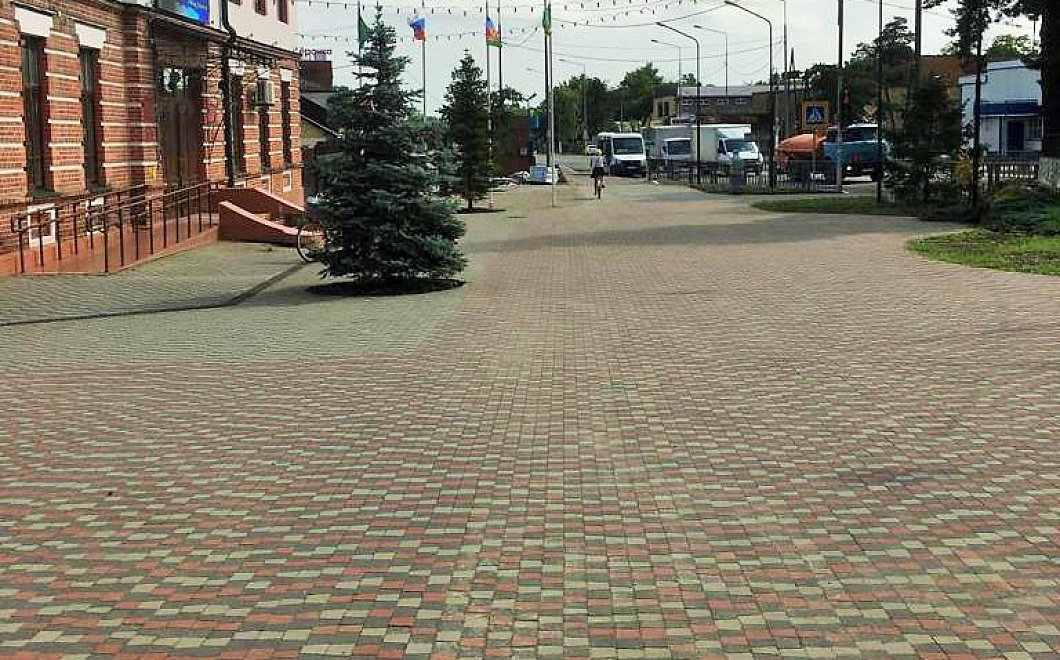 На 70% завершено благоустройство общественной территории в Абинском районе 