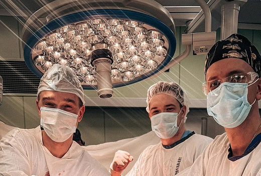 Кубанские хирурги удалили опухоль весом 13 килограммов у пациента