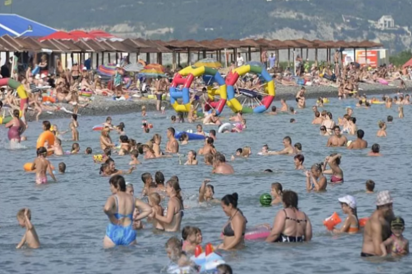 На каких курортах Краснодарского края самая теплая вода в море