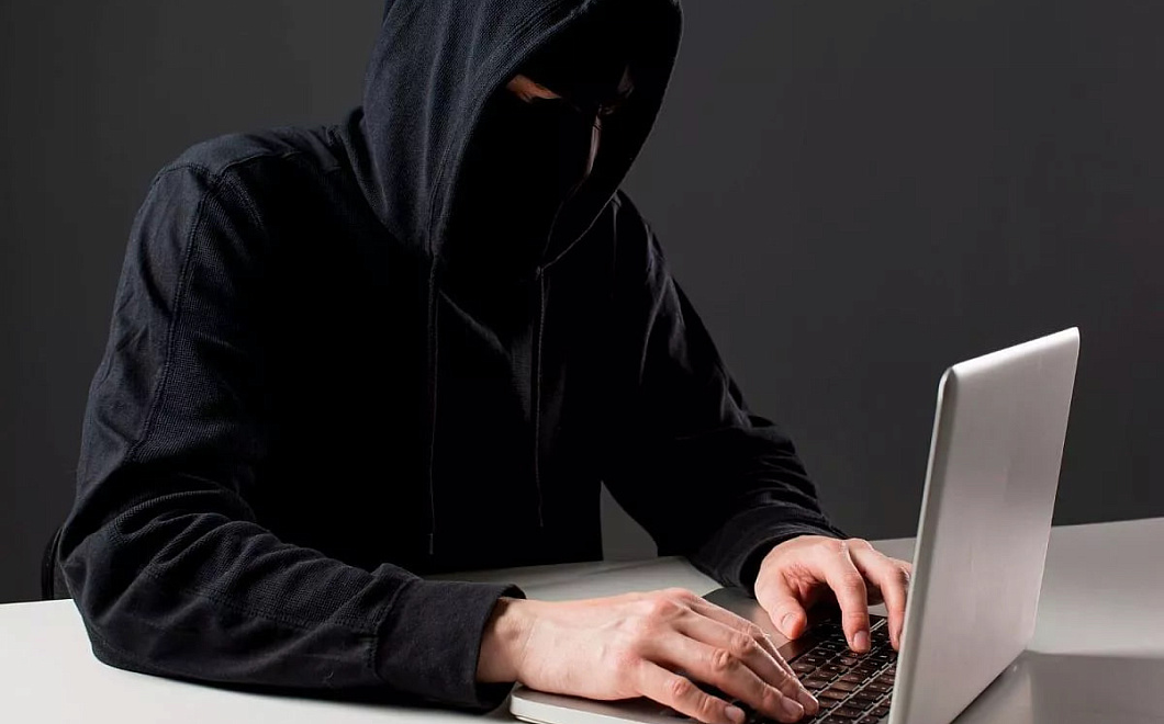 Мошенники представляются полицейскими и предлагают помочь в задержании курьера