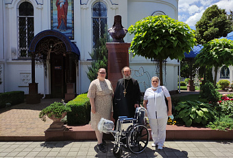 Как помогают в Церкви 