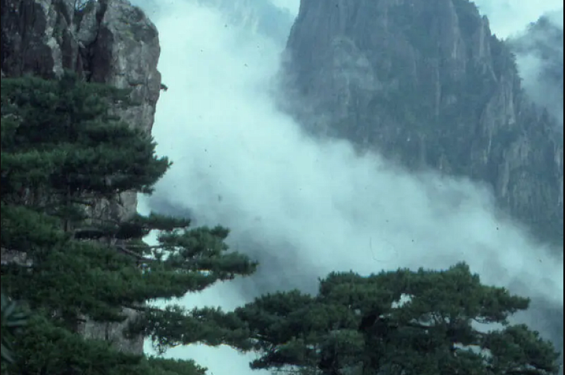 Парящие горы Китая