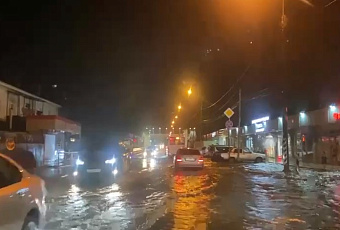 Сочи ночью попал под удар стихии