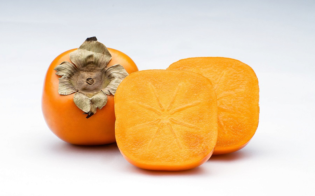 От этих фруктов можно растолстеть: нутрициолог рассказал, что может навредить диете