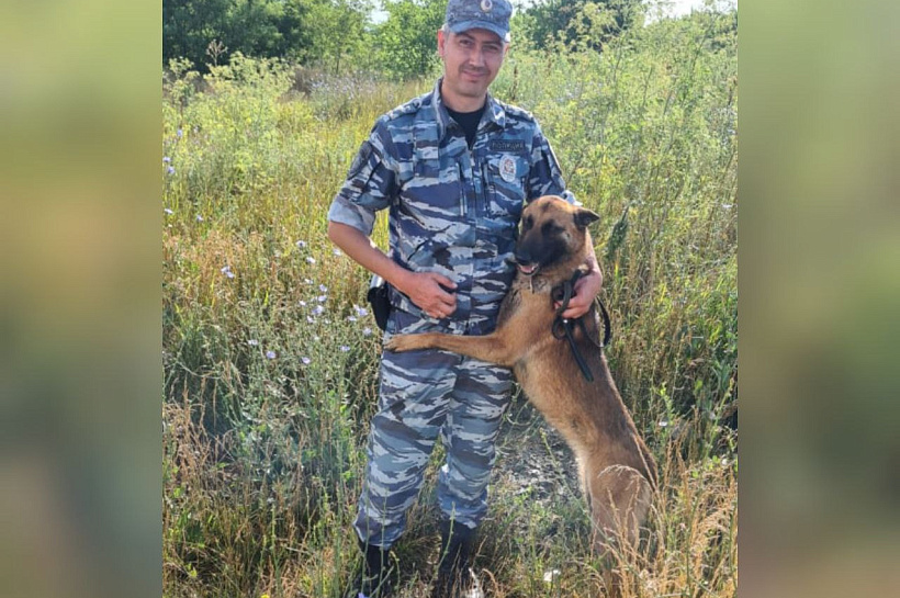 В Анапе полицейские вытащили девушку из петли