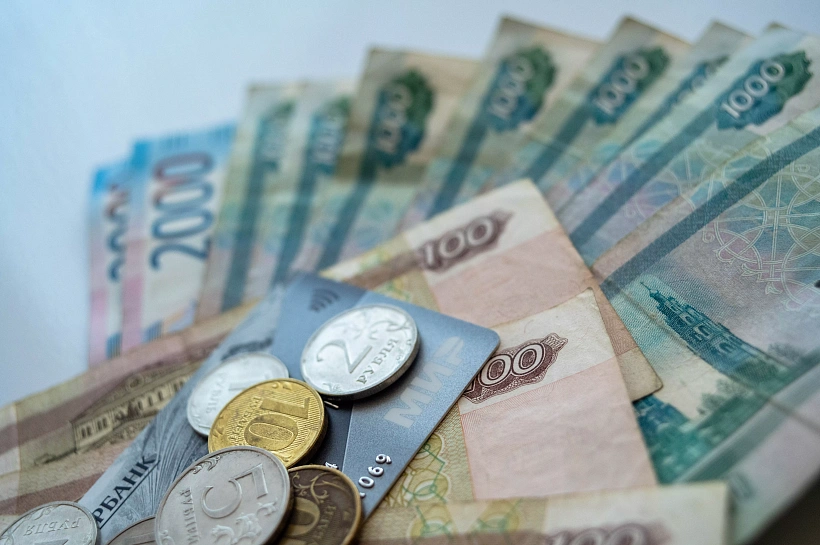 Объем наличных у россиян в июле вырос на 43%