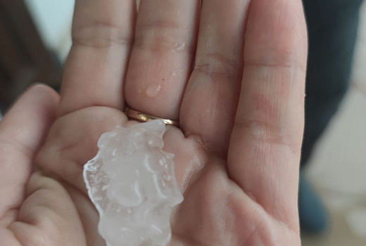 С перепелиное яйцо: крупный град обрушился на Краснодар