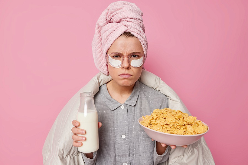 Косметолог рассказала, от каких продуктов надо отказаться, чтобы не было акне