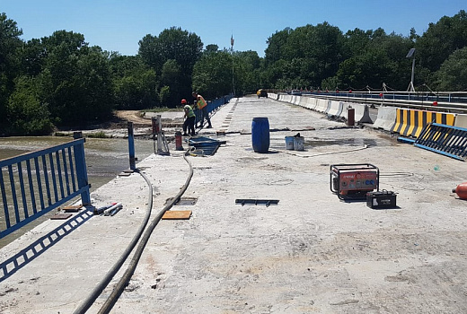 В Краснодарском крае ремонтируют шесть мостов и один путепровод благодаря дорожному нацпроекту