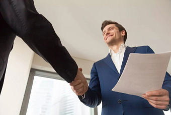  Минфин планирует запретить крупные наличные сделки между физическими и юридическими лицами