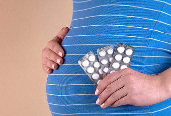 Онколог назвала неочевидные симптомы рака прямой кишки