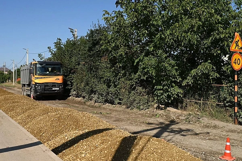 Три улицы заасфальтируют в микрорайоне Сады Калинина в Краснодаре