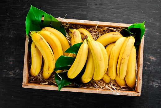 Купили зеленый банан, не беда. За  15 минут он может созреть буквально у вас на глазах