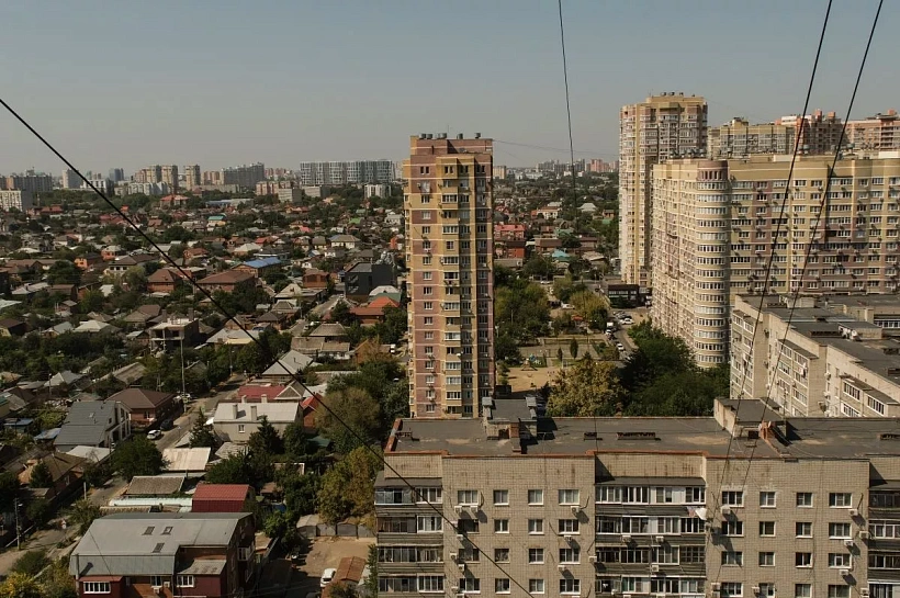 В 13 городах и районах Краснодарского края отменили беспилотную опасность