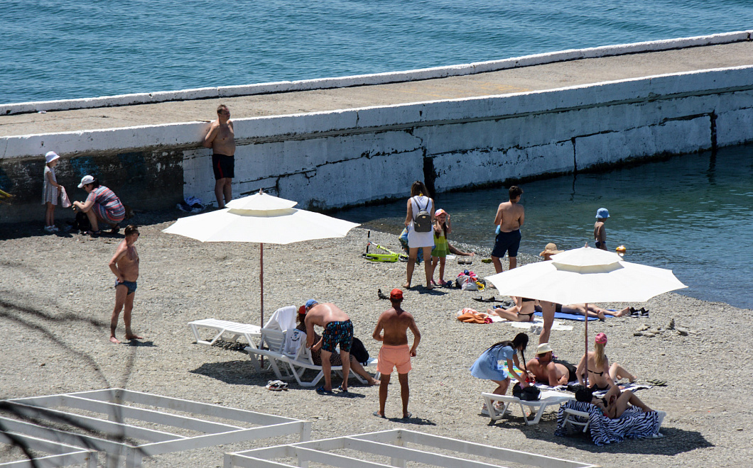 «На Бали и то дешевле»: туристка рассказала о ценах на пляжах Сочи