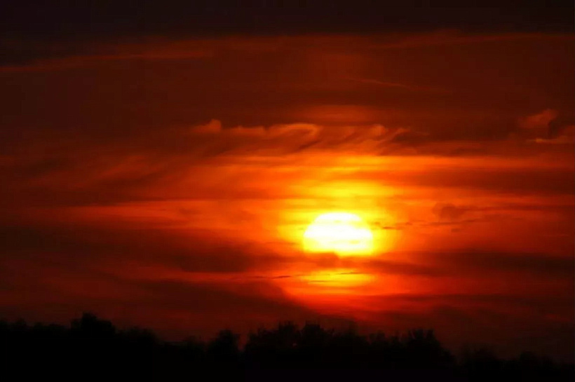 Магнитная буря возобновилась на Земле после короткого затишья