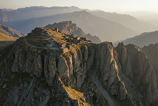 Заброшенный аул Гамсутль в Дагестане: древняя история и уникальная архитектура