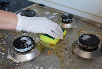 Страшный сон домохозяйки: как очистить плиту от загрязнений