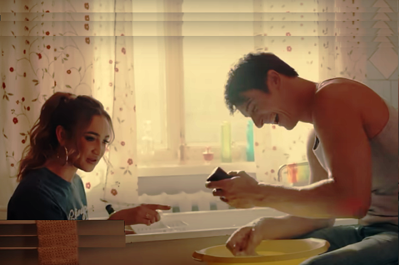 Певица Ольга Бузова отрицает, что у нее был секс во время съемок ее нового клипа