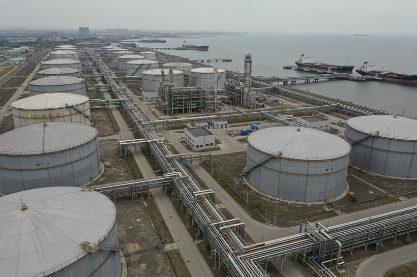 Молдавия передает нефтяной терминал Лукойла под контроль Кишиневского аэропорта