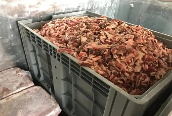На Кубани пресекли перевозку 2 тонн мяса без документов