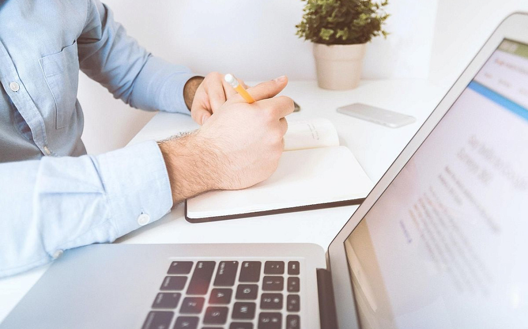 Жители Краснодарского края могут получить бесплатную юрпомощь на Госуслугах