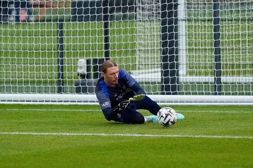 Матвей Сафонов вошел в заявку ПСЖ на матч Лиги чемпионов с Аталантой