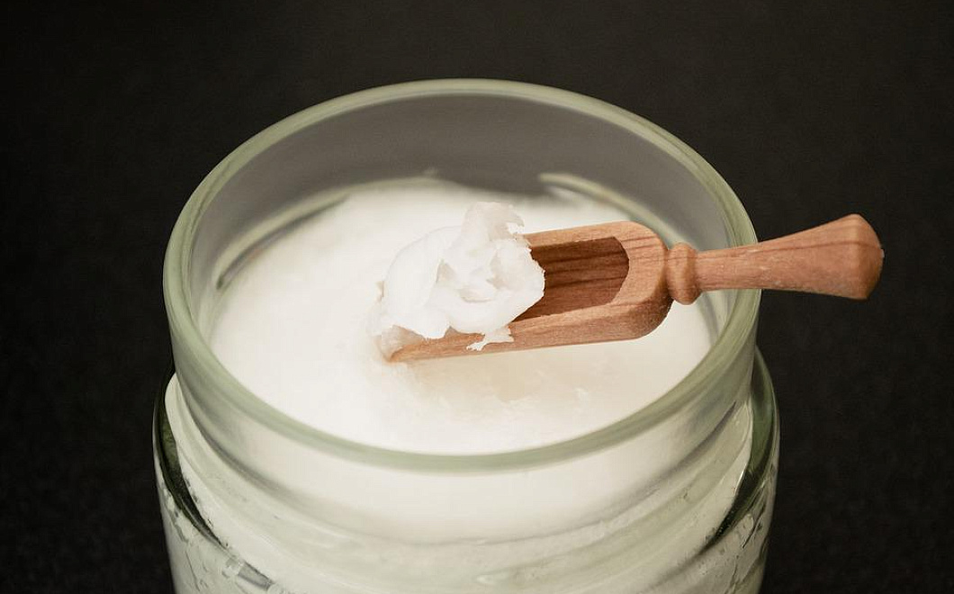 Кокосовое масло: чудесные свойства преувеличены, но преимущества есть