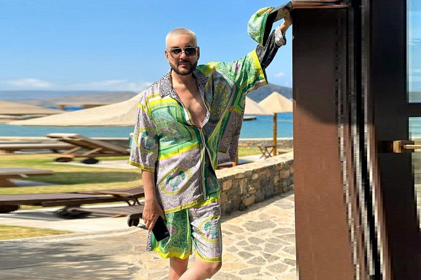 Певцу и моднику Филиппу Киркорову пластический хирург случайно пересадил лысину