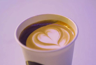 Самую дорогую в мире чашку кофе продали в Дубае за 57 тысяч рублей