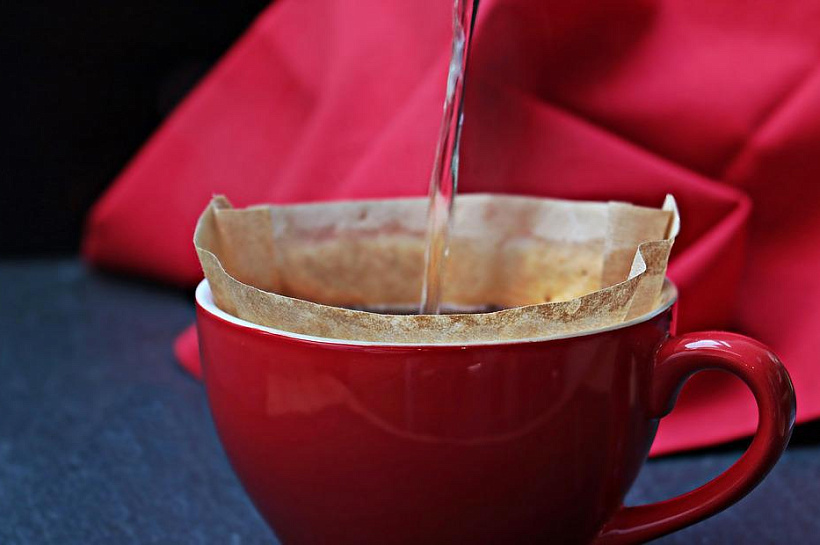 Какие натуральные красители помогут  замаскировать седину 