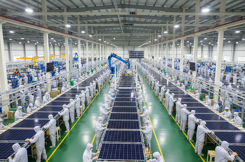 Китай обеспечил мир доступными солнечными панелями, укрепив лидерство в отрасли