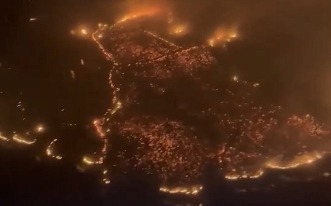 Пожары бушуют на Гавайях