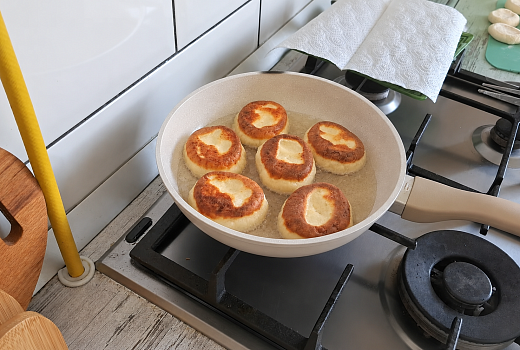 К чаю на Кубани жарим творожные пышки: внутри мягкие, сверху румяная корочка