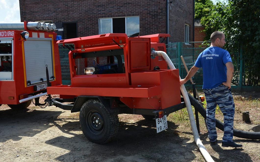На Кубани завершили работы по откачке воды с подтопленных ливнем дворов и домов