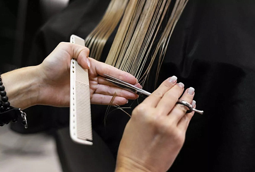 Зарплаты парикмахеров в Краснодарском крае выросли до 85 тысяч рублей