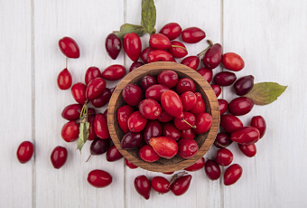 Витаминный заряд в каждой ягоде: раскрываем секреты кизила