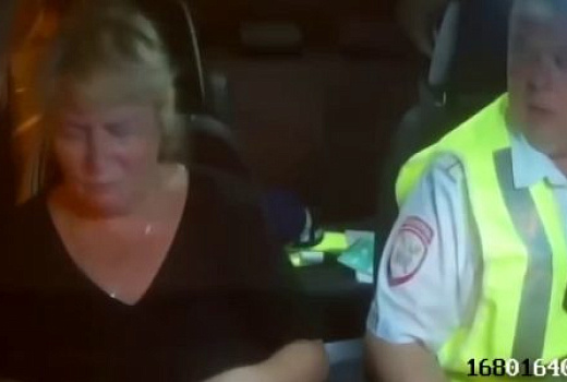 В Сочи полицейские помогли женщине когда ей стало плохо в такси