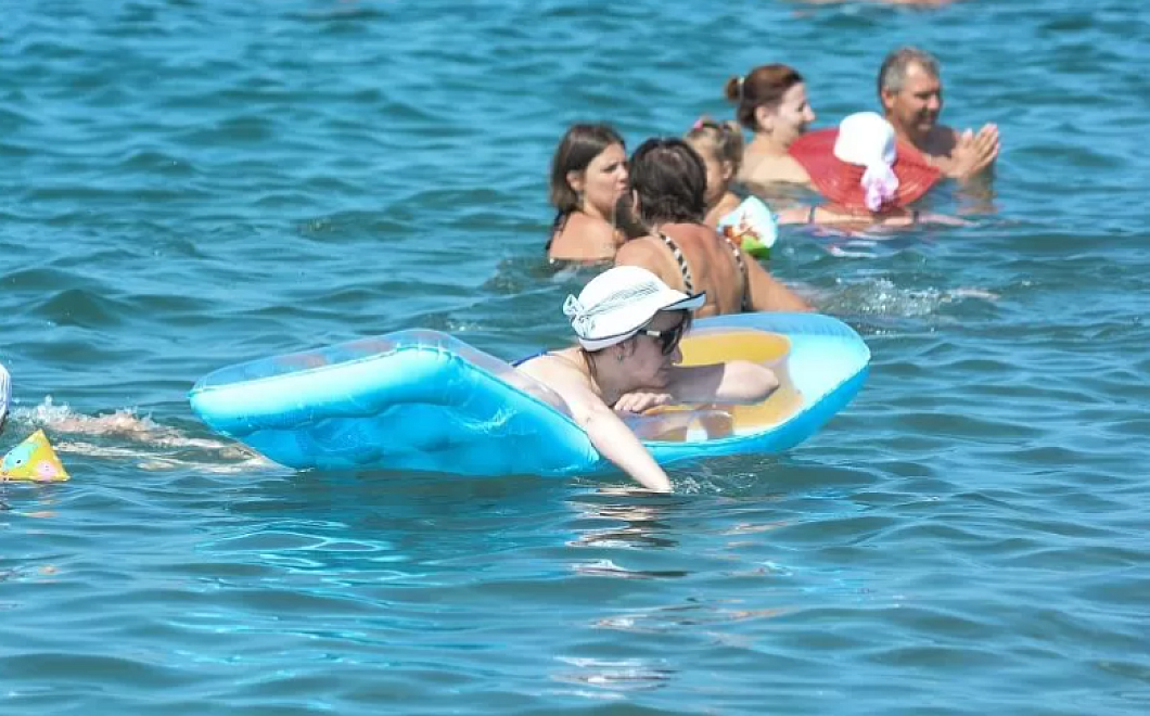 На каких курортах Краснодарского края потеплела морская вода