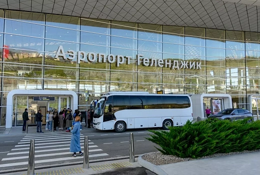 В аэропорту Геленджика третий раз за день ввели ограничения