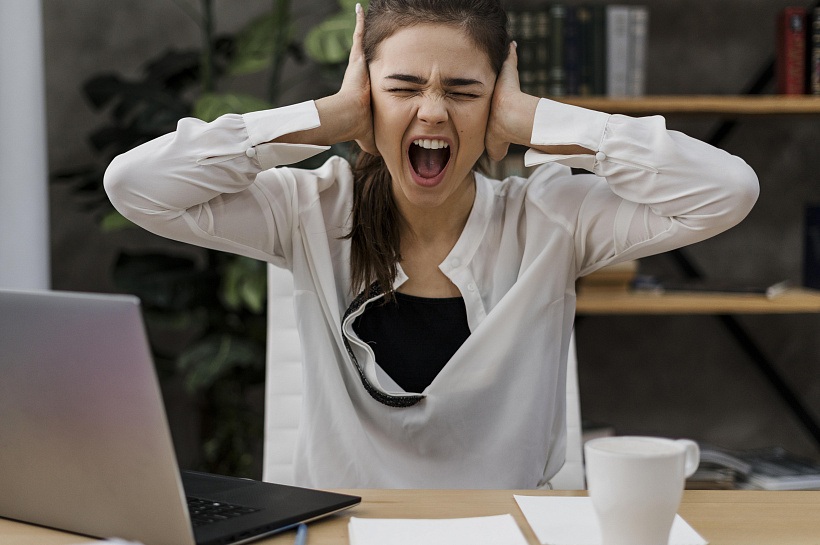 Учёные СО РАН создали сенсорное устройство для измерения стресса через кожу