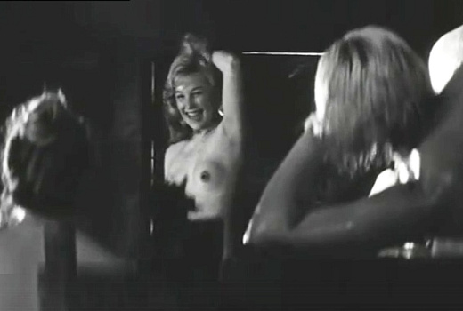 Актриса Ольга Остроумова с ужасом вспоминает, как она не хотела показывать советским зрителям соски и все остальное