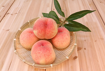 Минус восемь килограммов за две недели: секрет персиковой диеты