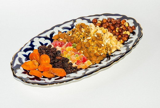 Сладкая жизнь: эксперты назвали лучшие заменители конфет