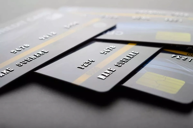 В Госдуме рассказали, как россиянам использовать карты Visa и MasterCard