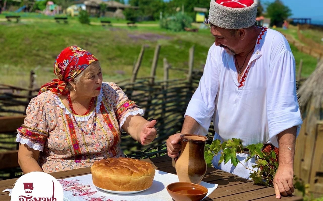 Пирогами и фруктовыми коктейлями угостят гостей «Атамани» 13 августа