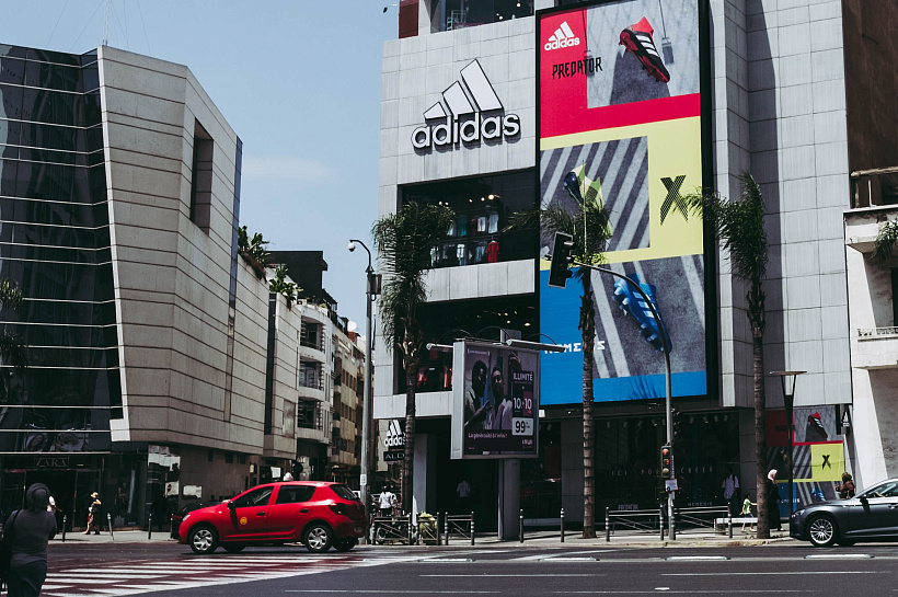 С 2022 года Adidas, H&M, Inditex и LPP не смогут воспользоваться мерами господдержки бизнеса в России
