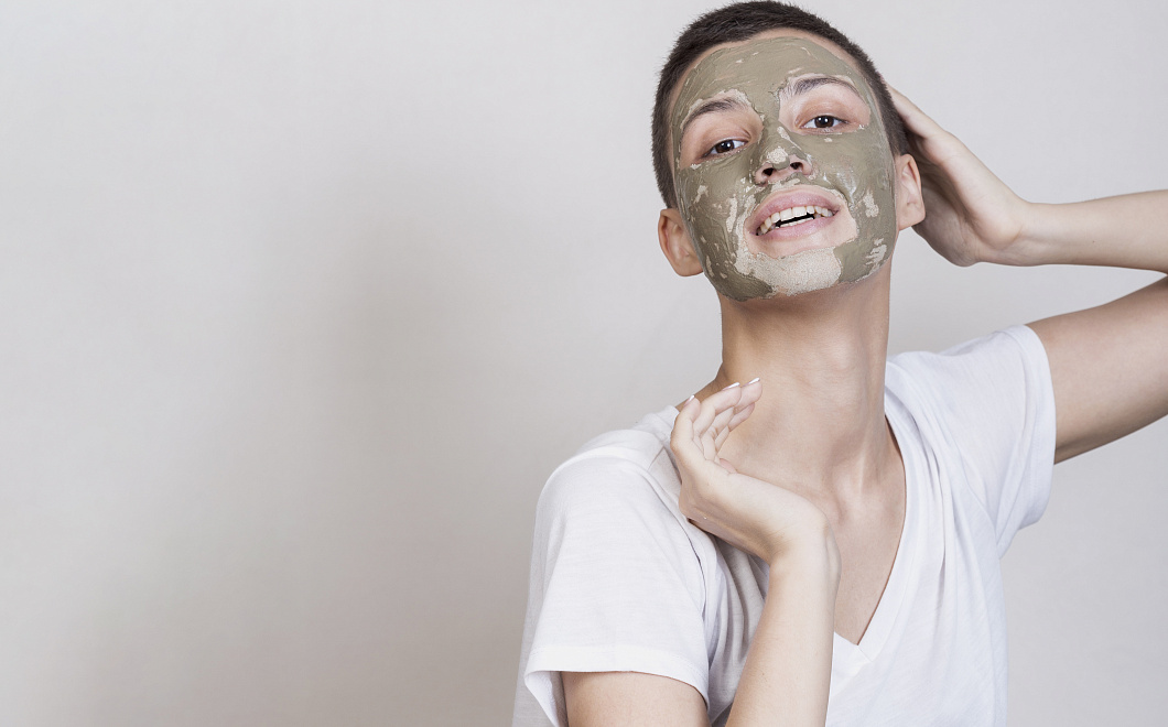 Глиняный секрет красоты: почему не стоит отказываться от маски из глины