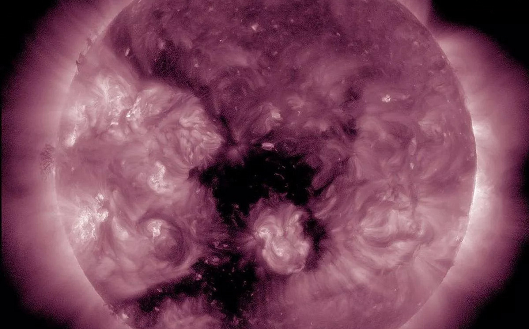 Магнитная буря уровня G1 накроет Землю раньше прогноза
